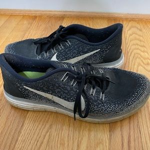 Nike natural athletic running shoes Men’s size 13